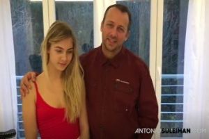 ديوث يشاهد مرته تنتاك من أنطونيو سليمان 2